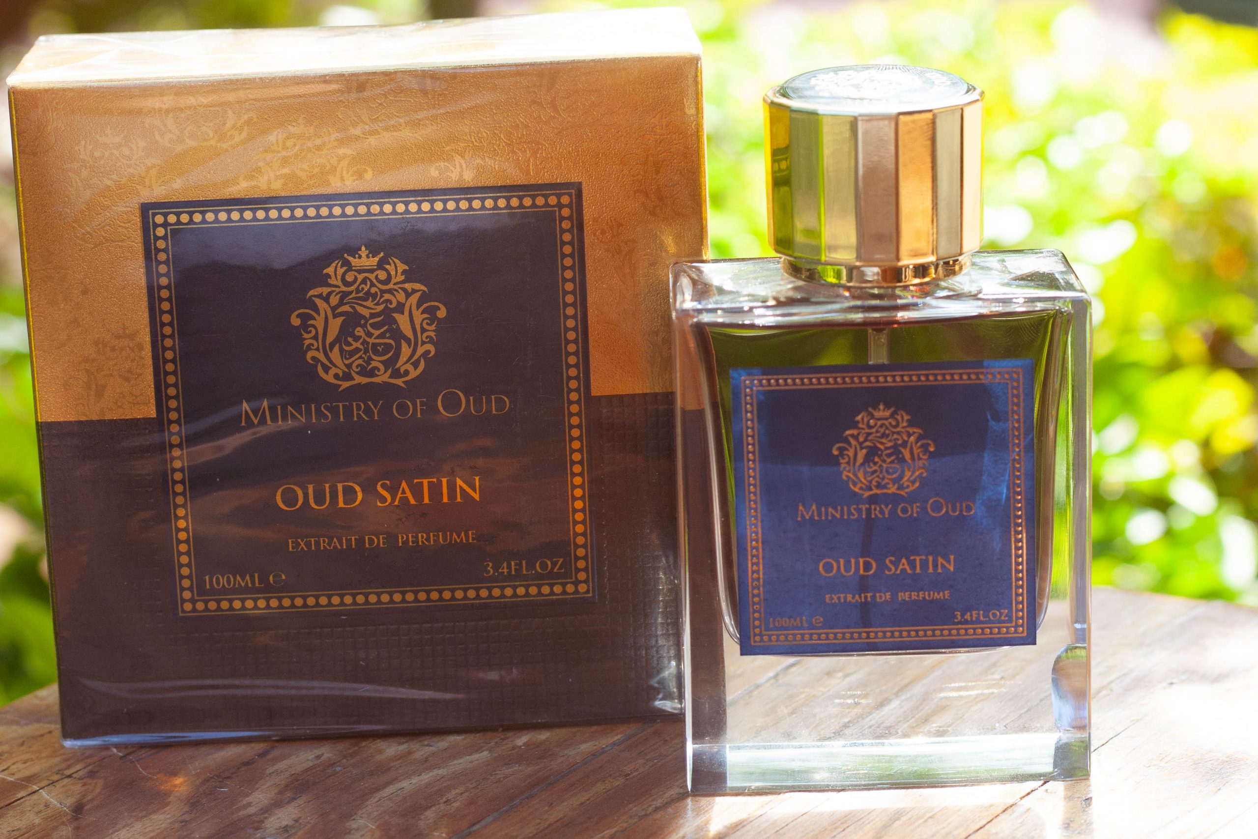 Paris Corner Oud Satin 2024 | favors.com