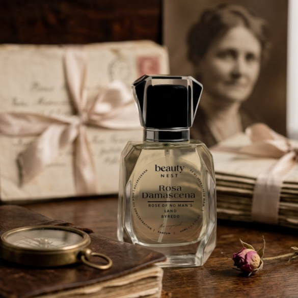 Rosa Damascena - Rose of No Man's Land by Byredo